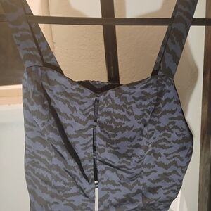 Good American Navy and Black Sleeveless Top